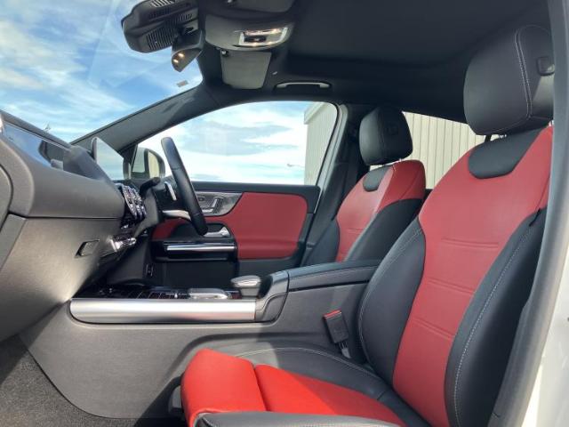 Mercedes-Benz GLA-Class 9