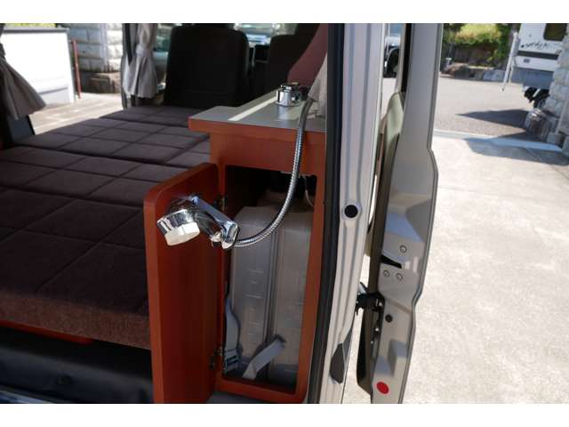 Nissan NV100 Clipper 12