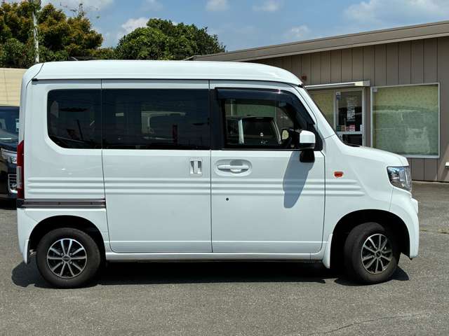 Honda N-VAN 12