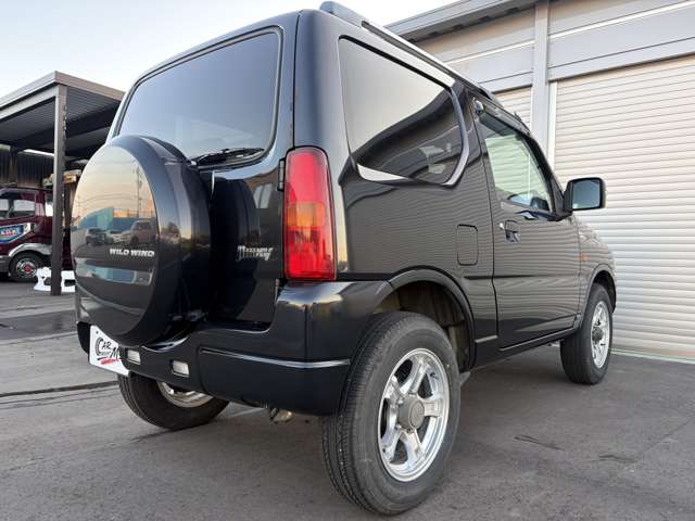Suzuki Jimny 10
