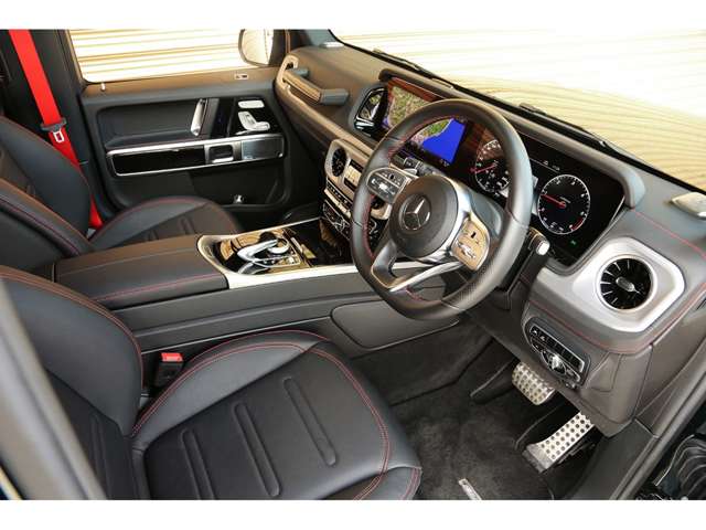 Mercedes-Benz G-Class 3
