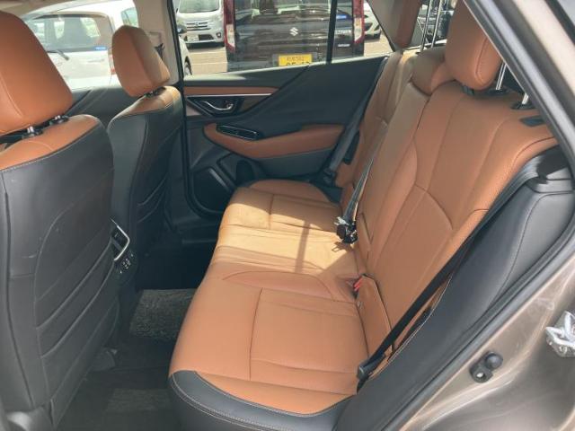 Subaru Legacy Outback 9