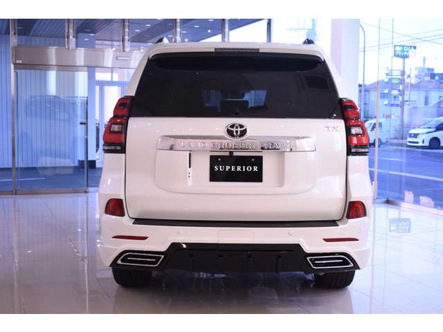 Toyota Land Cruiser Prado 9