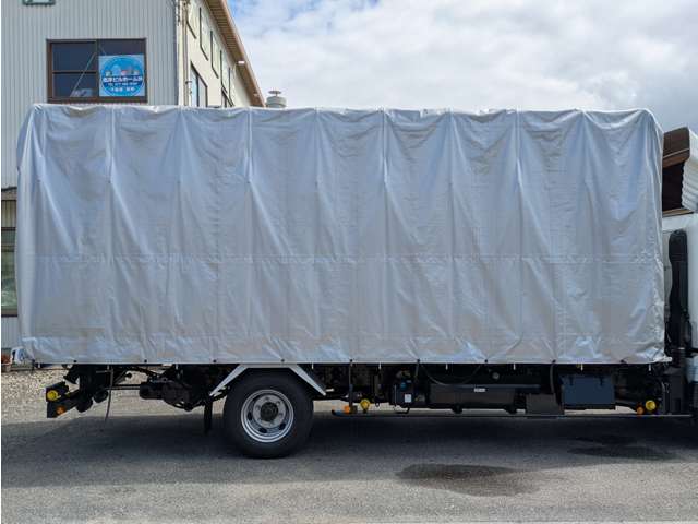 Mitsubishi Fuso Canter 9