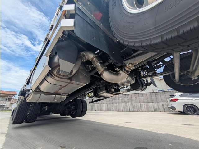 Mitsubishi Fuso Super Great 11