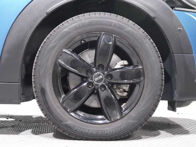 MINI Crossover 11