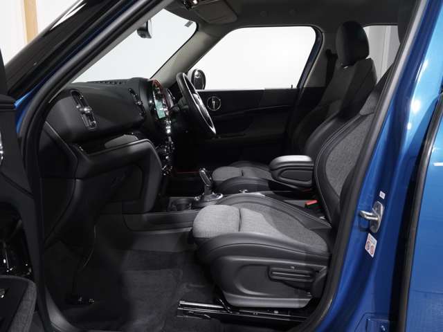 MINI Crossover 12