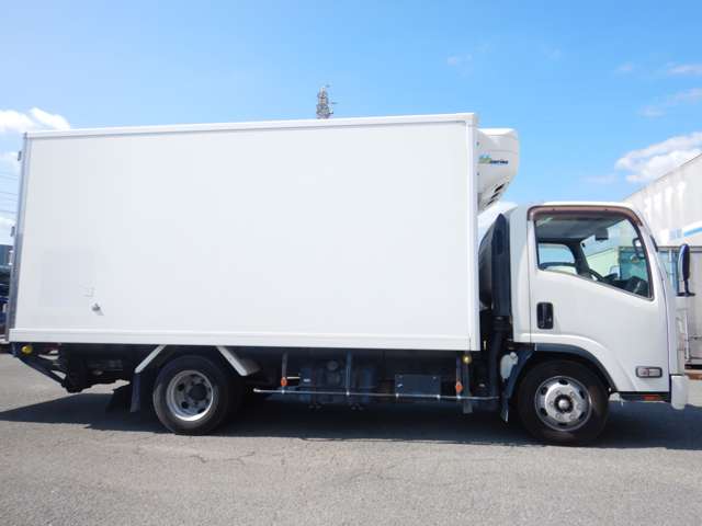 Isuzu Elf 4