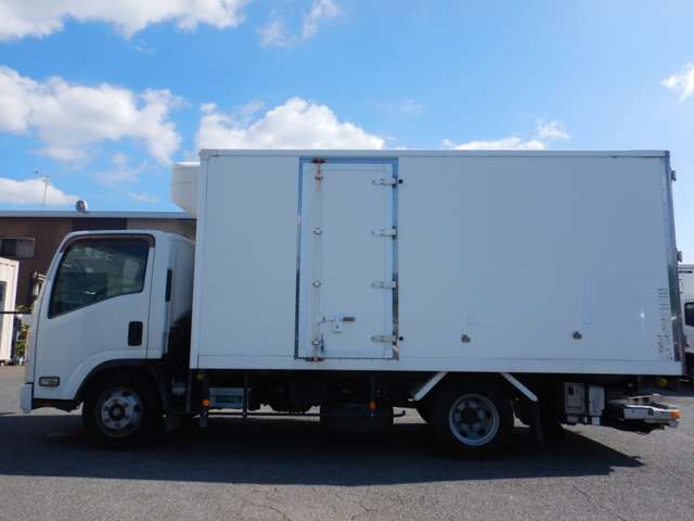 Isuzu Elf 7