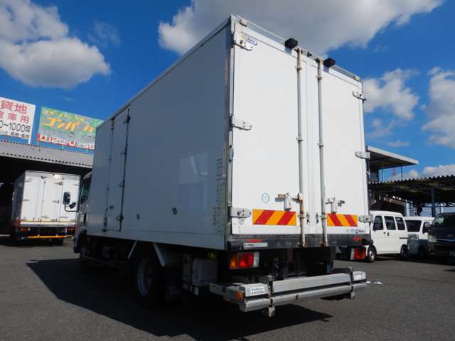 Isuzu Elf 8