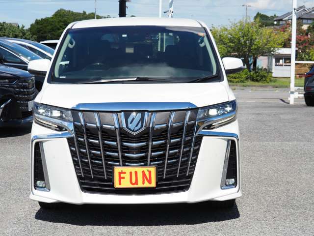 Toyota Alphard 2