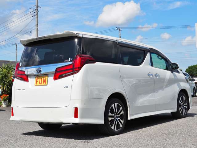 Toyota Alphard 5