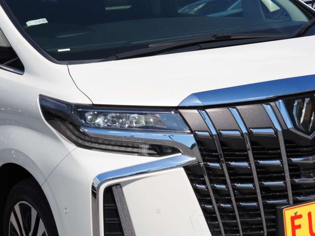 Toyota Alphard 10