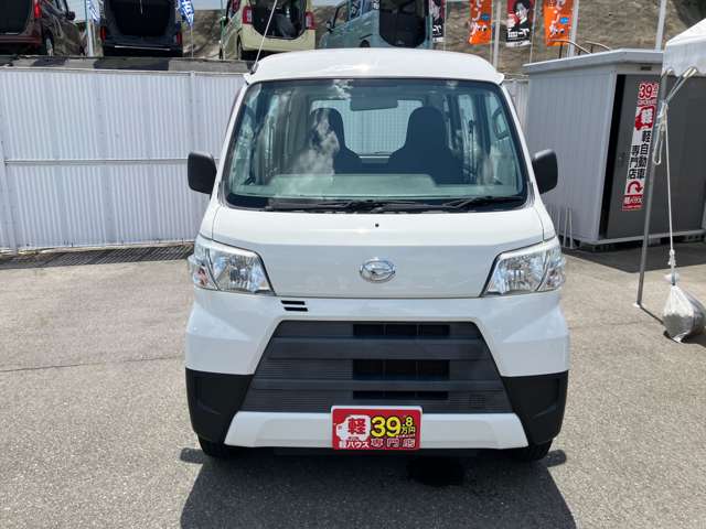 Daihatsu Hijet Cargo 11