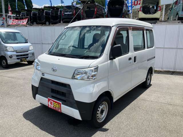 Daihatsu Hijet Cargo 12