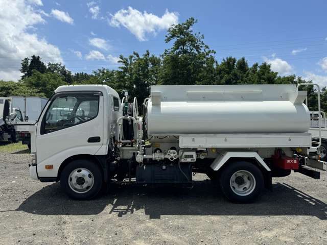Hino Dutro 2