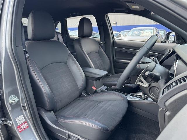 Mitsubishi RVR 7