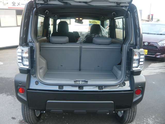 Daihatsu Taft 10