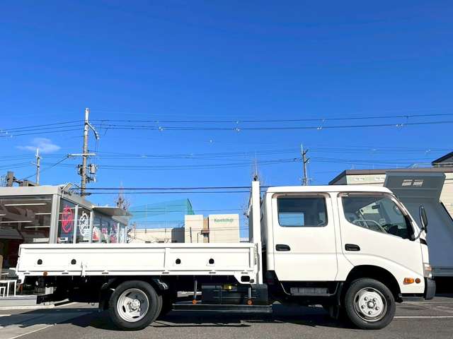 Hino Dutro 11