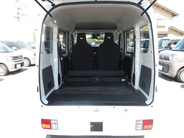 Suzuki Every 12