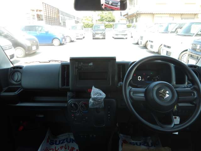Suzuki Every 8