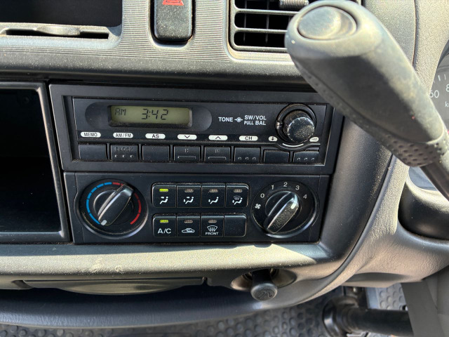Mazda Bongo Truck 11