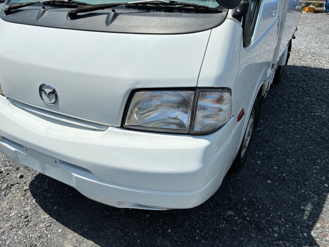 Mazda Bongo Truck 3