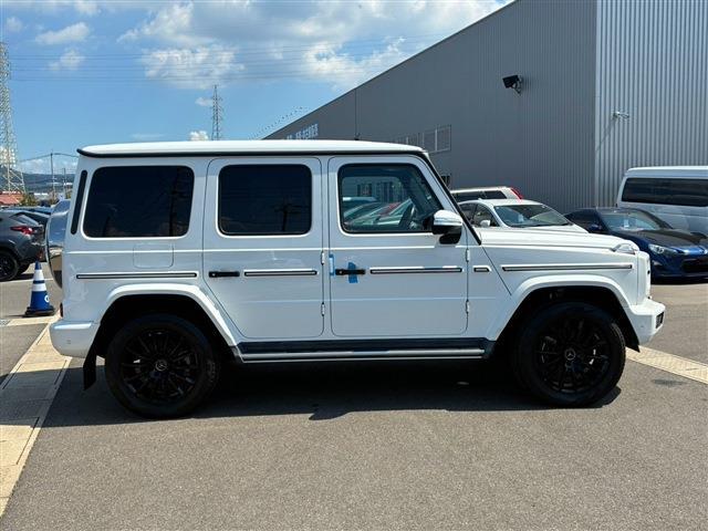 Mercedes-Benz G-Class 10