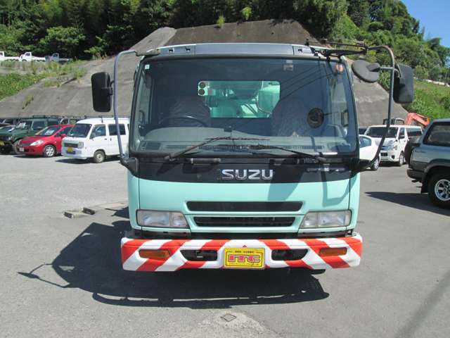 Isuzu Forward 2