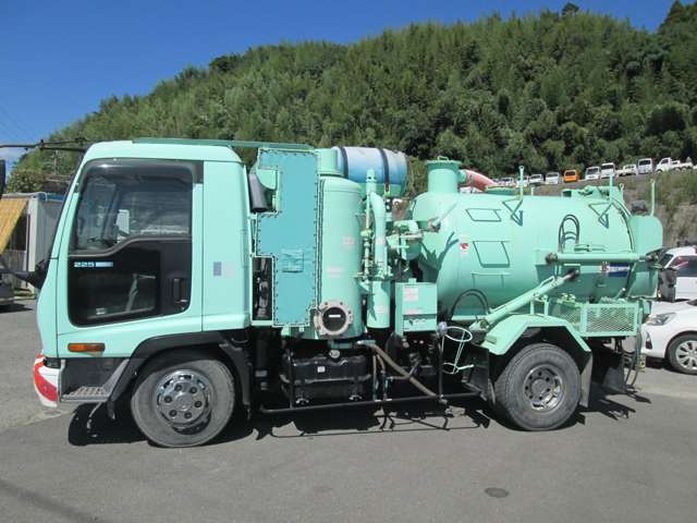 Isuzu Forward 4