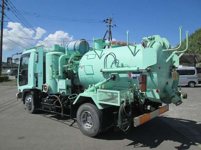 Isuzu Forward 5