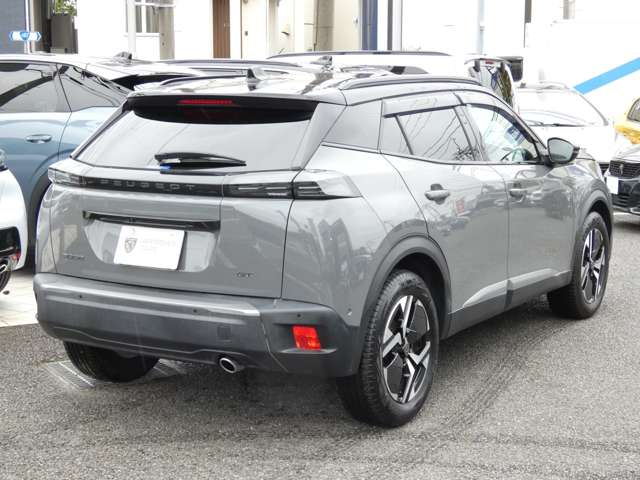 Peugeot SUV 2008 2