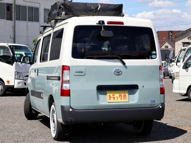 Toyota Town Ace Van 7