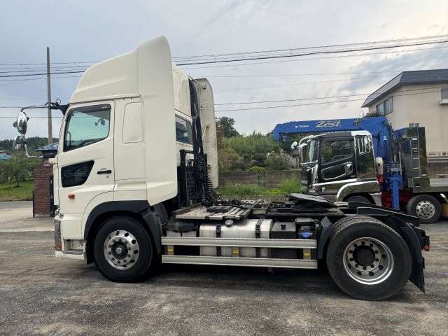 Hino Profia 3