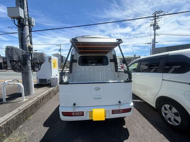 Daihatsu Hijet Deck Van 12