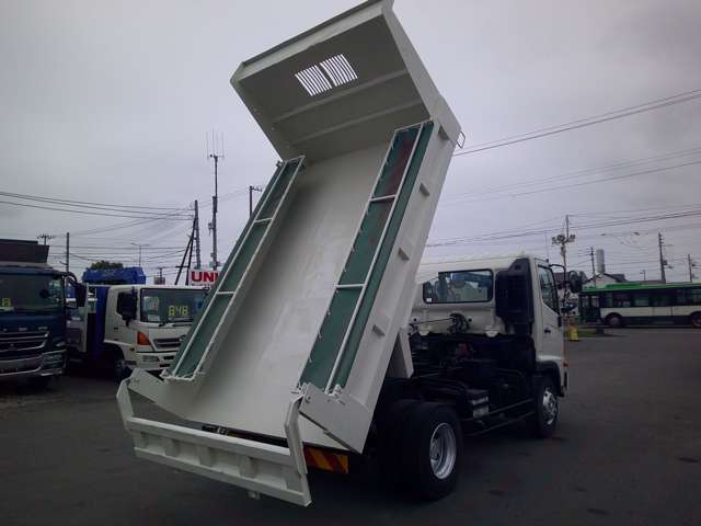 Hino Ranger 8