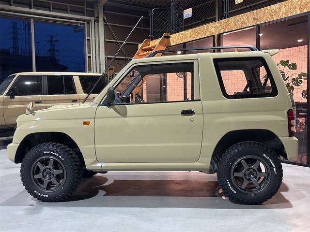 Mitsubishi Pajero Mini 6