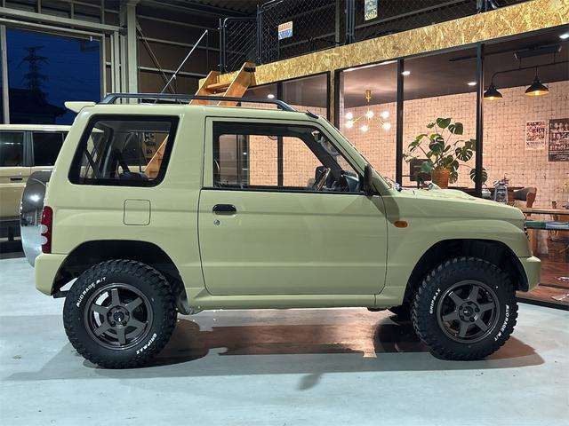 Mitsubishi Pajero Mini 7