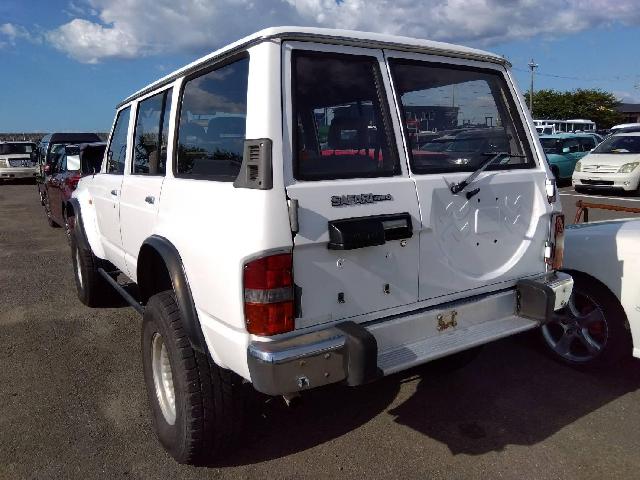 Nissan Safari 2