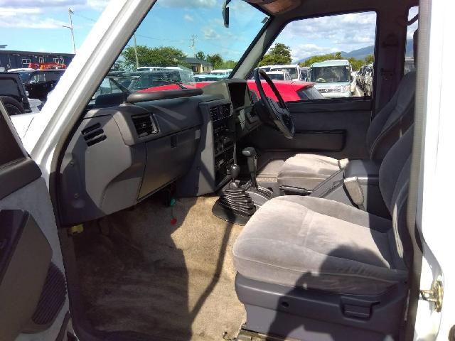 Nissan Safari 3