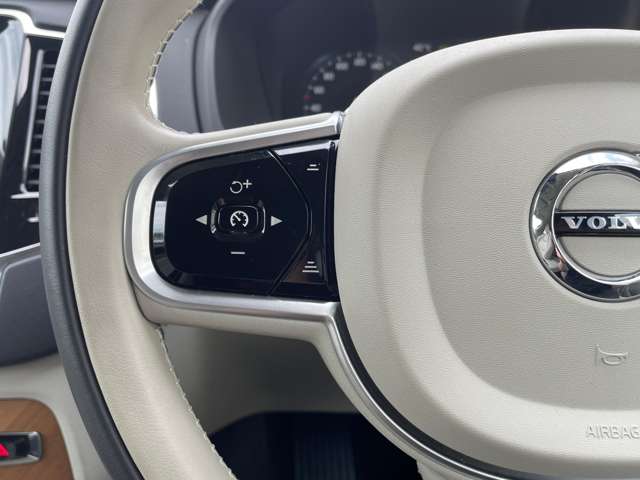Volvo XC90 12
