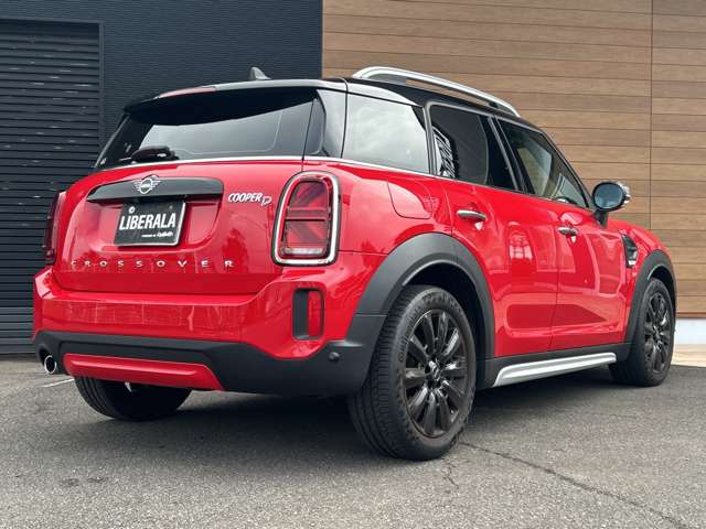 MINI Crossover 11