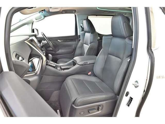Toyota Alphard 11