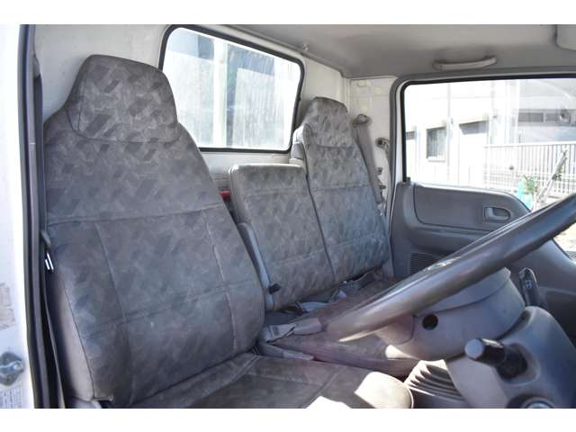 Mazda Titan Dash 11