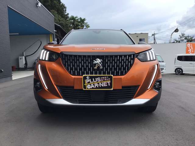 Peugeot SUV 2008 4