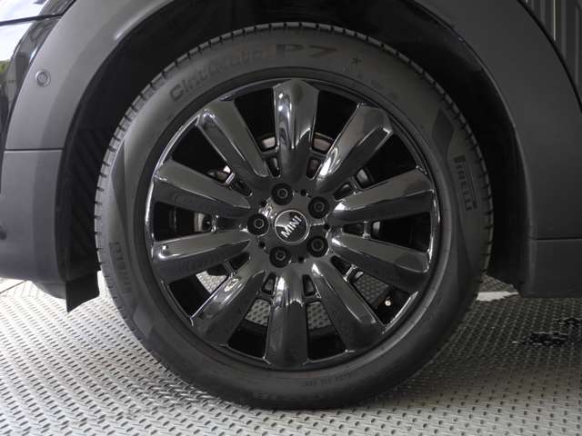 MINI Crossover 12