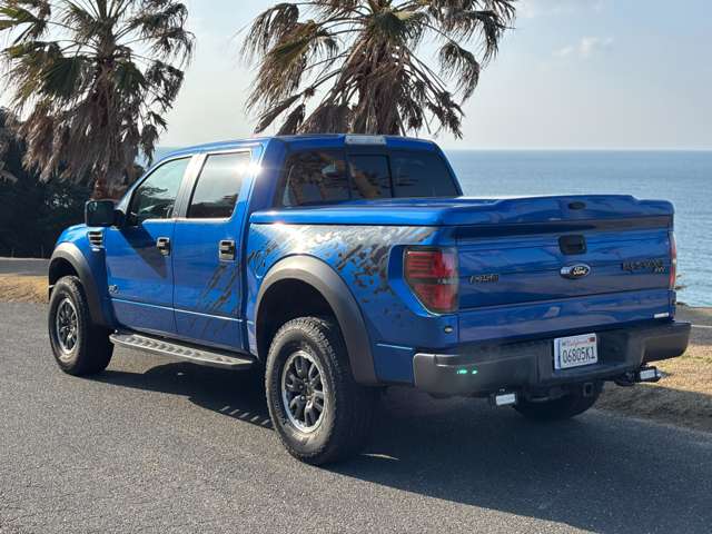 Ford F-150 8