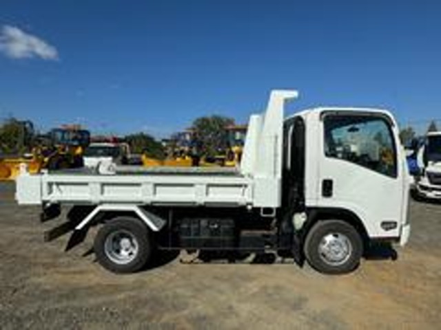 Isuzu Elf 6