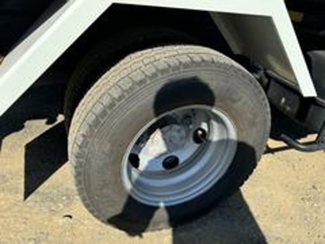 Isuzu Elf 9