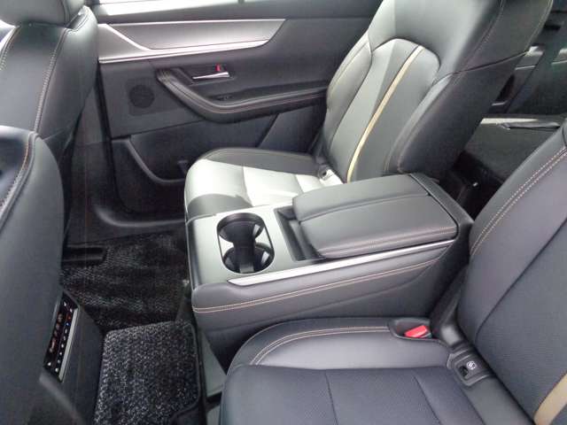 Mazda CX-80 11